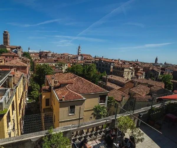 Domus Civica