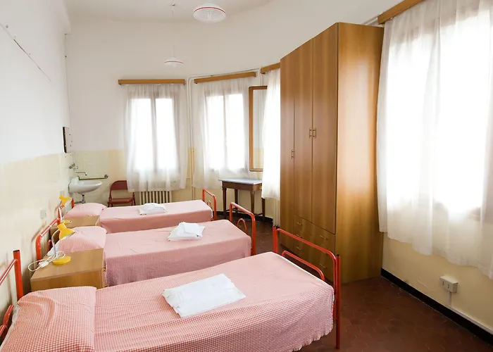 Domus Civica Hostel *