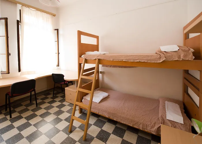 Domus Civica Albergue *