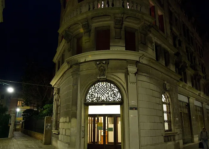 Domus Civica Albergue Veneza