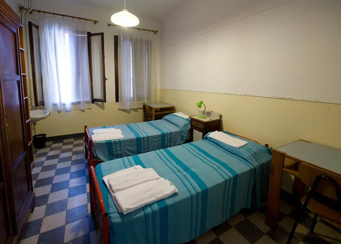 Domus Civica Albergue *