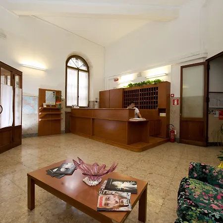 Domus Civica Albergue *