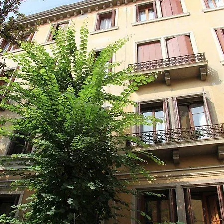 Domus Civica * Benátky