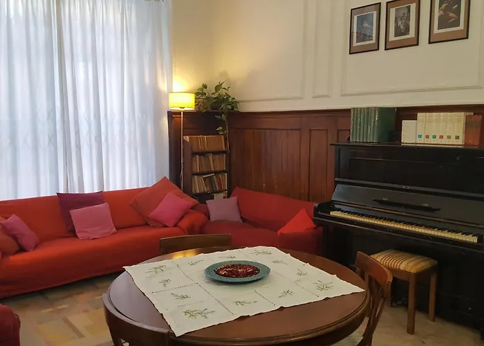 多莫斯西维卡旅馆 *