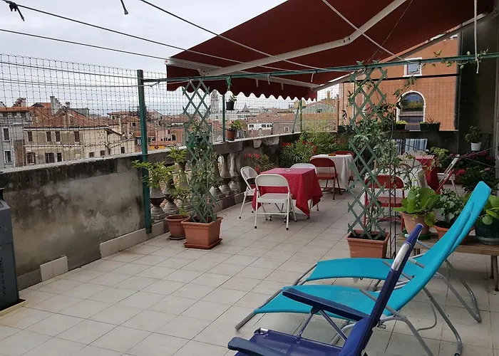 Albergue Domus Civica *