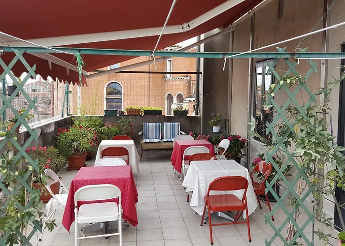 Domus Civica Albergue