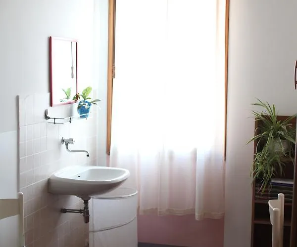 Domus Civica Albergue Veneza